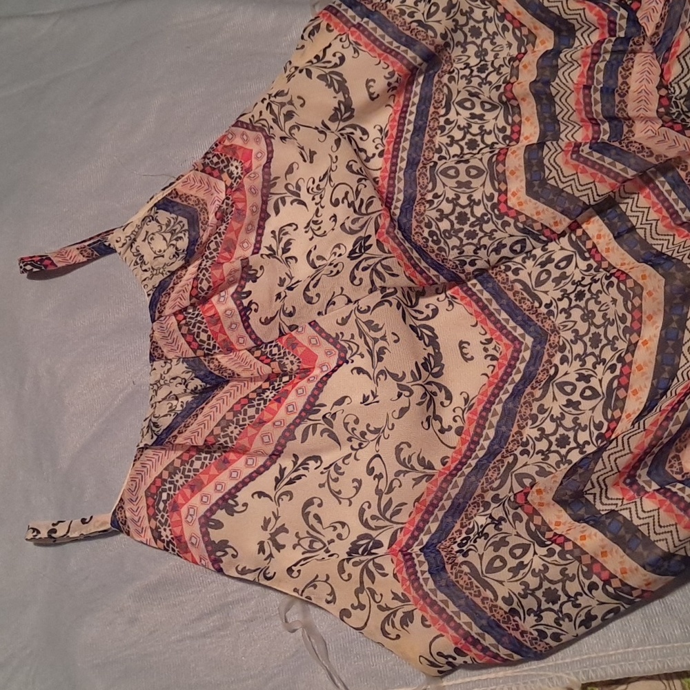 Dress - Picture 2 of 4